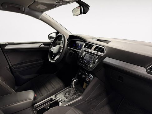 Used 2023 Volkswagen Tiguan S FWD image 9