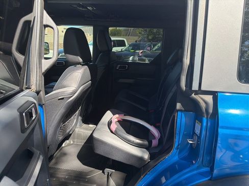 Used 2023 Ford Bronco Black Diamond AWD/4WD image 8