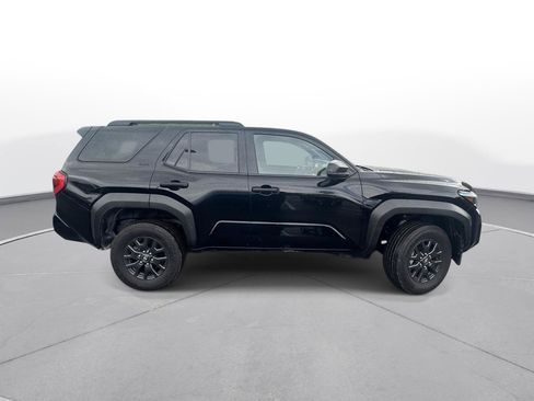 Certified 2025 Toyota 4Runner SR5 AWD/4WD image 5