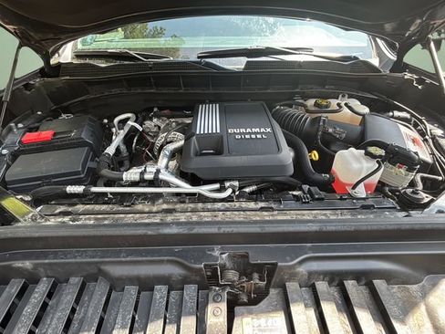 Used 2023 GMC Sierra 1500 SLT w/ SLT Premium Package image 12