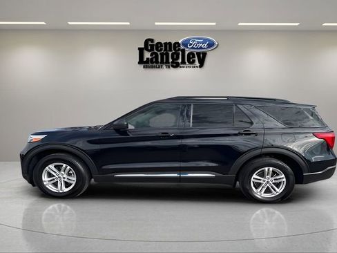 Used 2023 Ford Explorer XLT w/ Equipment Group 202A AWD/4WD image 1