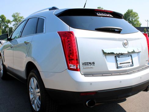 Used 2012 Cadillac SRX Luxury image 4