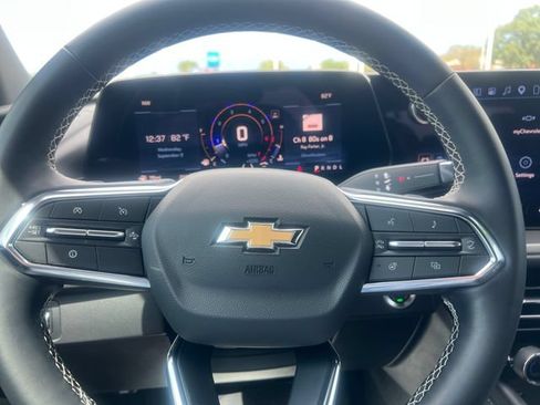 Used 2026 Chevrolet Traverse LT w/ Driver Confidence Package AWD/4WD image 24