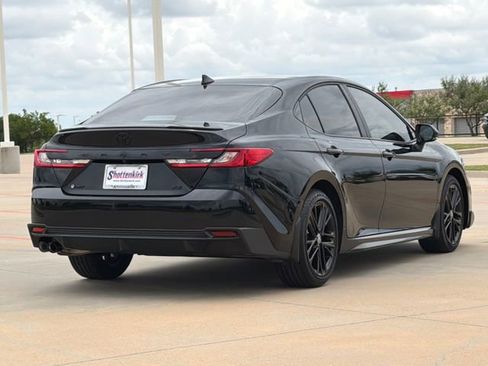 Used 2026 Toyota Camry SE w/ Convenience Package FWD image 7