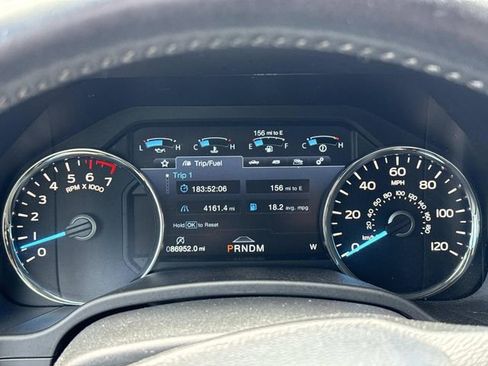 Used 2019 Ford F150 Lariat w/ Equipment Group 502A Luxury AWD/4WD image 27