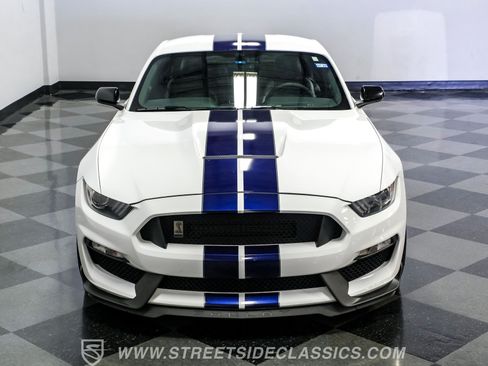 Used 2019 Ford Mustang Shelby GT350 w/ Technology Package RWD image 33