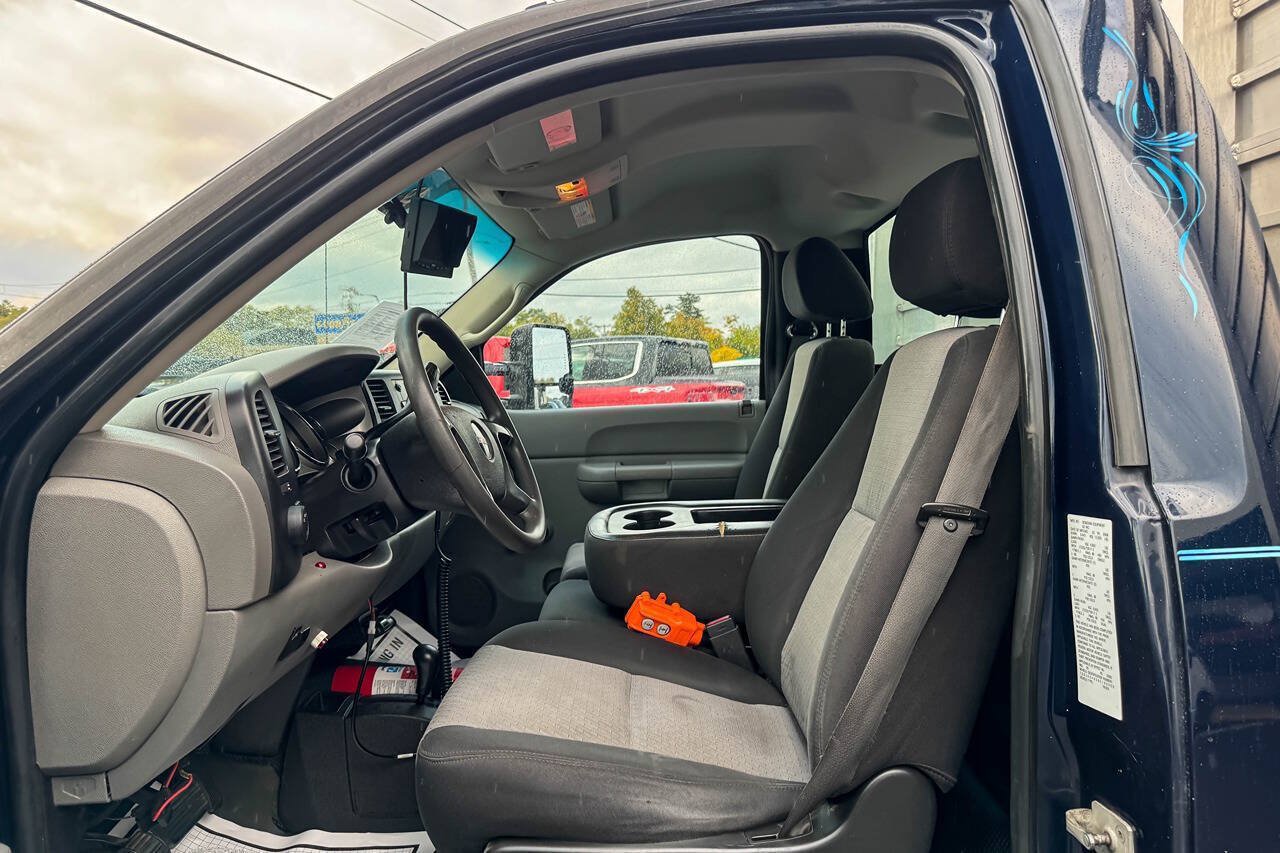 Used 2008 GMC Sierra 3500 W/T AWD/4WD image 21