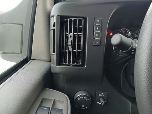 New 2025 GMC Savana 3500 Extended w/ Power Convenience Package RWD image 24