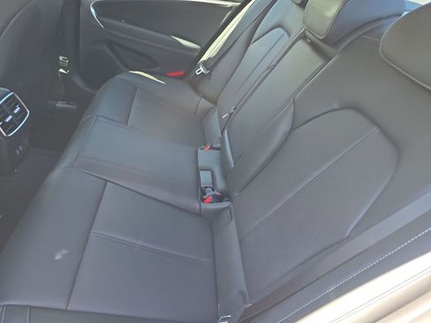 New 2025 Genesis G70 2.5T image 5