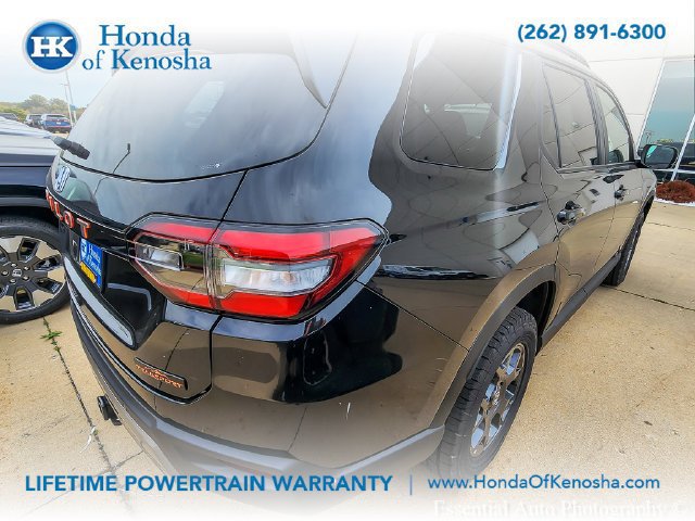 New 2026 Honda Pilot TrailSport image 5
