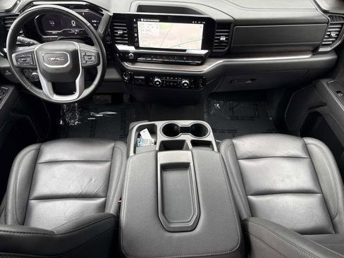 Used 2025 GMC Sierra 1500 SLT AWD/4WD image 25