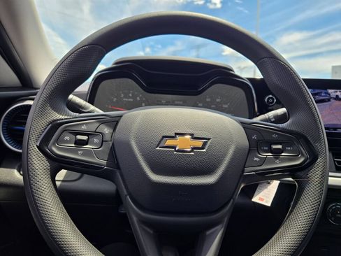 New 2026 Chevrolet Trax LS w/ LS Convenience Package FWD image 26