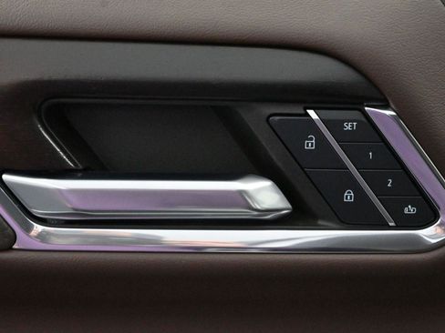 Used 2024 GMC Sierra 2500 Denali w/ Denali Reserve Package image 10