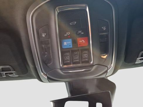 Used 2025 Jeep Grand Cherokee L Summit image 27