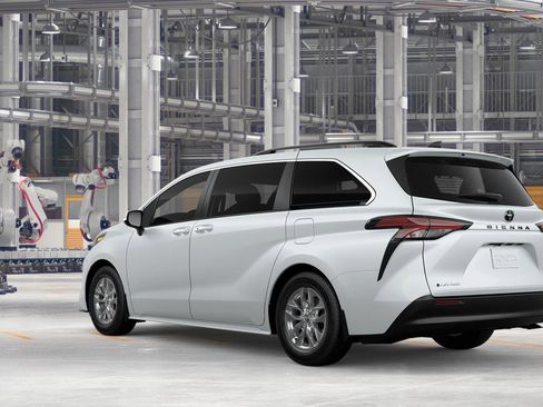 New 2026 Toyota Sienna XLE AWD/4WD image 6