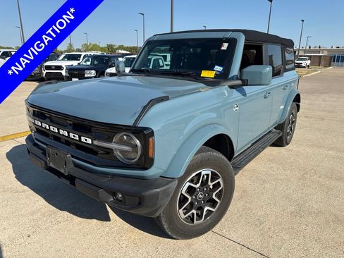 Used 2023 Ford Bronco Outer Banks AWD/4WD image 1