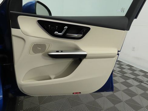 Certified 2025 Mercedes-Benz GLC 300 image 26