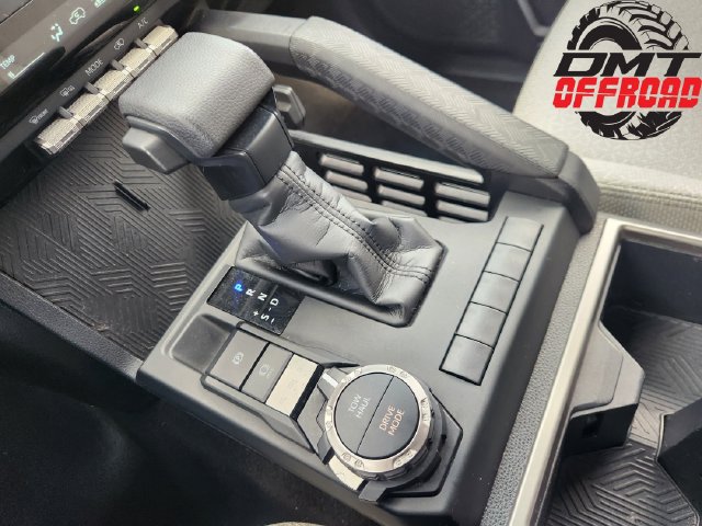 Certified 2025 Toyota 4Runner SR5 AWD/4WD image 18
