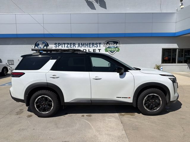 Used 2026 Nissan Pathfinder Rock Creek AWD/4WD image 11