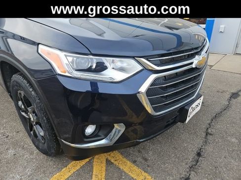 Used 2020 Chevrolet Traverse LT w/ Driver Confidence II Package AWD/4WD image 9