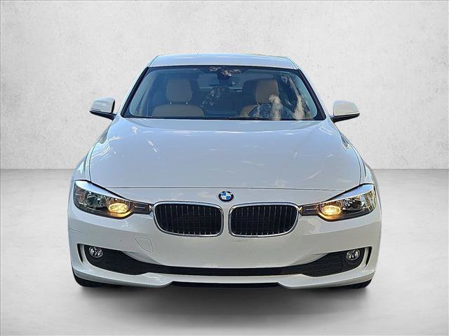 Used 2015 BMW 320i Sedan RWD image 2