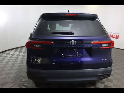 Used 2024 Toyota Grand Highlander Limited image 6