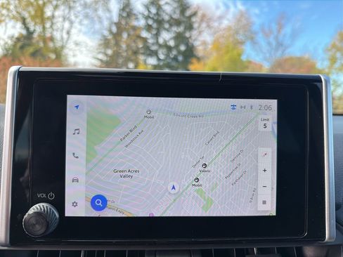 Used 2024 Toyota RAV4 XLE image 7