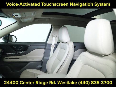 Certified 2022 Lincoln Corsair AWD w/ Premium Package image 20