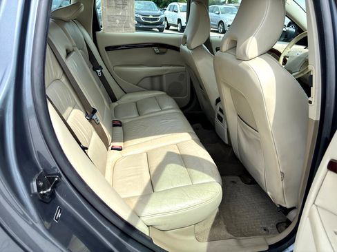 Used 2008 Volvo V70 image 22