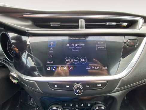 Used 2021 Buick Encore GX Essence FWD image 23