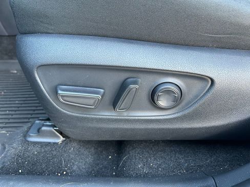 Used 2024 Toyota RAV4 XLE w/ Convenience Package FWD image 15