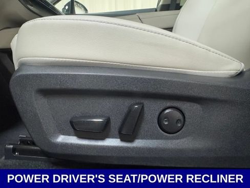 Used 2025 Nissan Murano SL AWD/4WD image 16