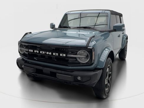 Used 2022 Ford Bronco Outer Banks AWD/4WD image 4