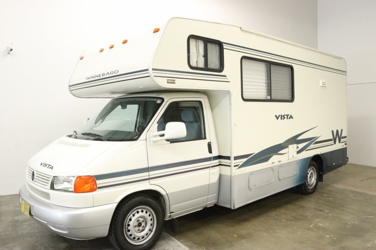Used 2002 Volkswagen Eurovan FWD image 1