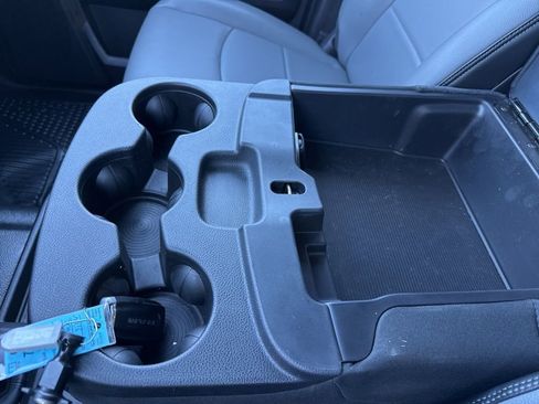 Used 2024 RAM 2500 Tradesman w/ Chrome Appearance Group image 33