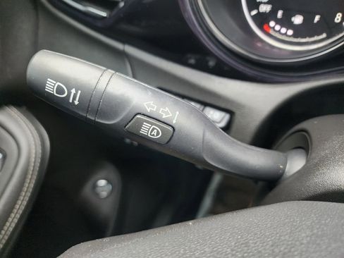 Used 2020 Buick Encore GX Select w/ Advanced Technology Package image 38