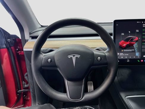 Used 2023 Tesla Model Y Performance AWD/4WD image 10