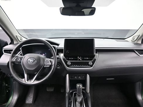 Used 2023 Toyota Corolla Cross XLE w/ Convenience Package AWD/4WD image 30