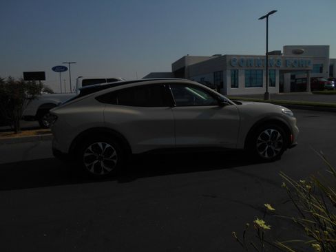 New 2025 Ford Mustang Mach-E Select image 29