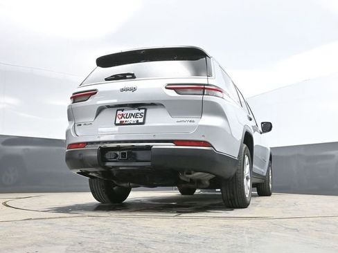 Used 2022 Jeep Grand Cherokee L Limited w/ Luxury Tech Group II image 54