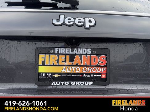Used 2024 Jeep Compass Latitude image 37
