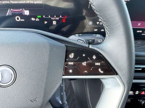 Used 2025 Audi Q5 Premium Plus w/ Premium Plus image 16