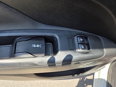 Used 2019 RAM ProMaster City Tradesman SLT FWD image 15