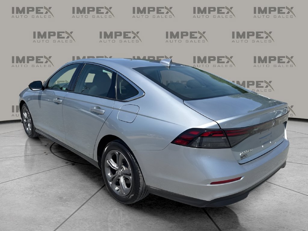 Used 2024 Honda Accord EX image 3