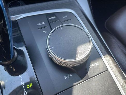 Used 2023 BMW i4 eDrive40 w/ M Sport Package image 9