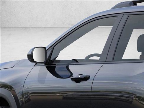 New 2026 Chevrolet Equinox ACTIV image 12