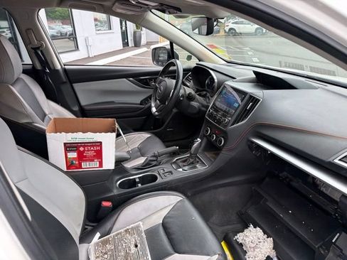 Used 2020 Subaru Crosstrek 2.0i Premium w/ Moonroof Package w/Navigation AWD/4WD image 9
