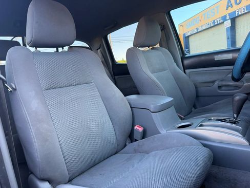 Used 2011 Toyota Tacoma PreRunner w/ TRD Off-Road Pkg w/JBL Audio RWD image 16