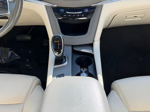 Used 2019 Cadillac XT5 Luxury FWD image 15