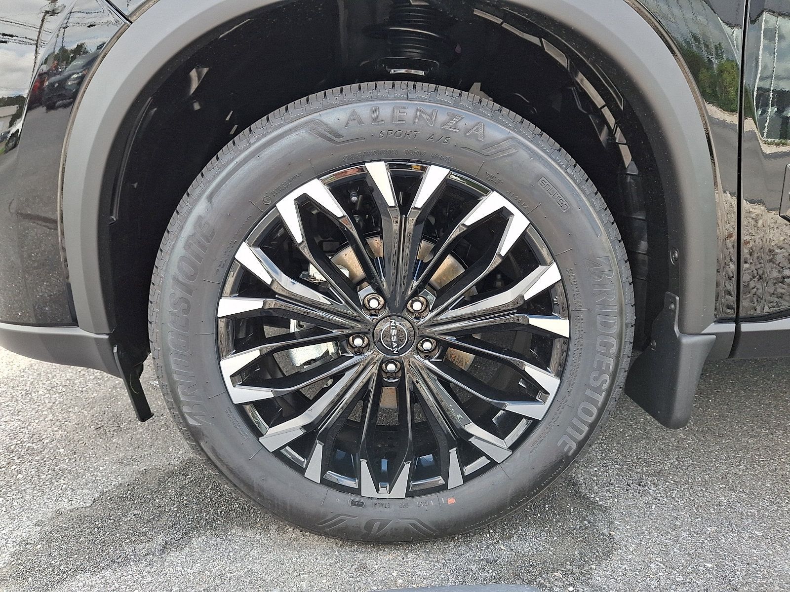 New 2026 Nissan Rogue Dark Armor AWD/4WD image 4